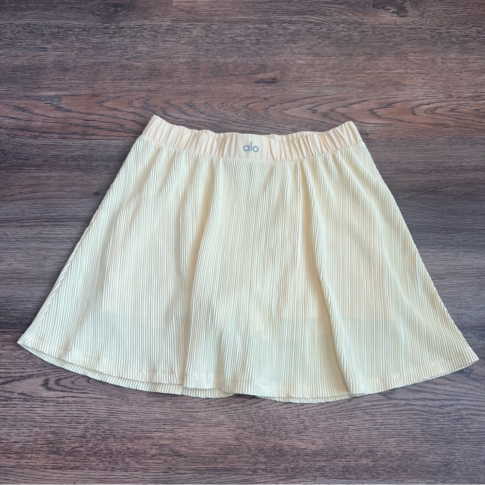 Alo Yoga Micro Plisse Tennis Skirt Butter Yellow Small Pleated Skort Athleisure - Picture 5 of 9